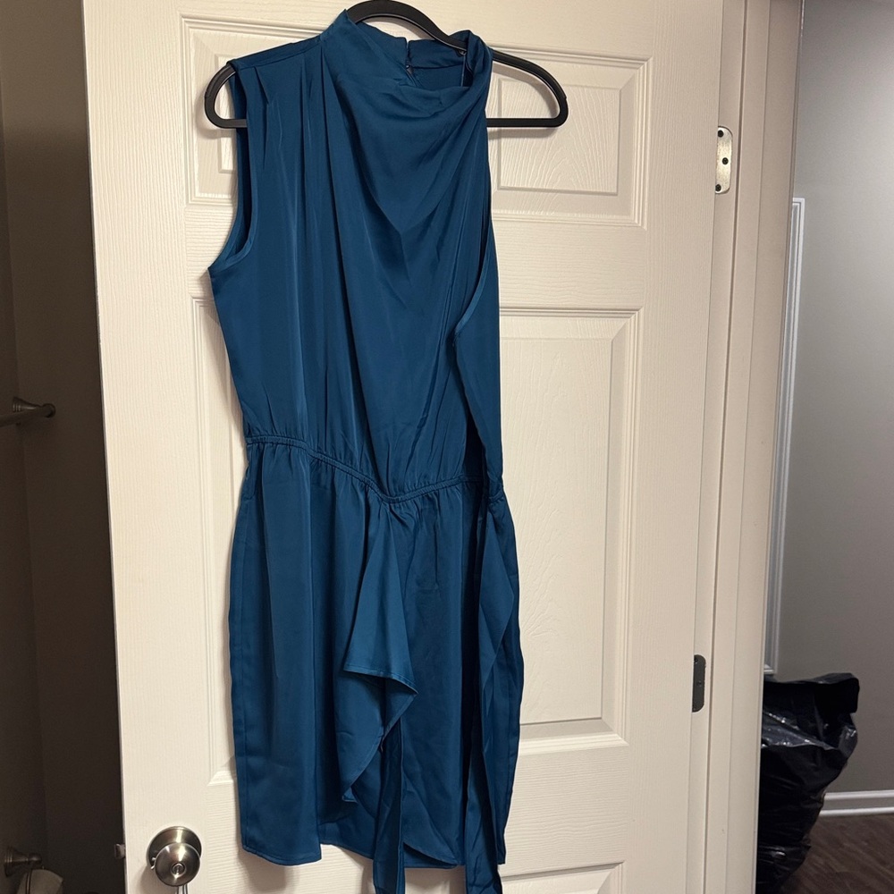 Elegant Blue Sleeveless Dress